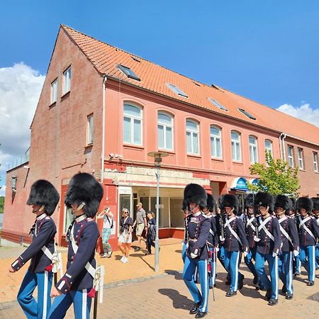Det Gamle Radhus Hotel Grasten Bagian luar foto
