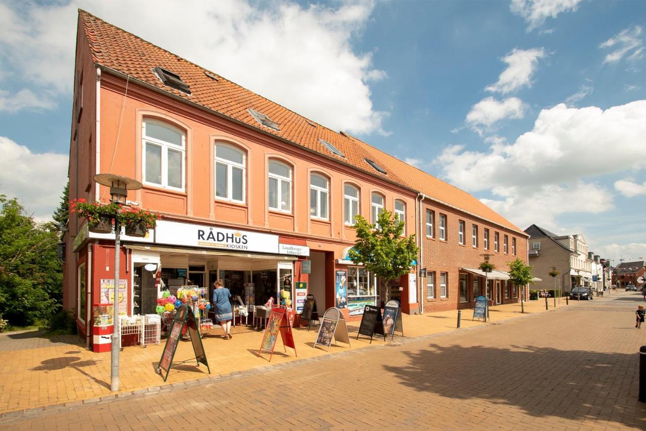 Det Gamle Radhus Hotel Grasten Bagian luar foto