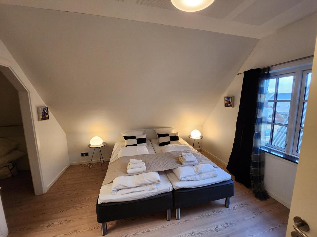 Det Gamle Radhus Hotel Grasten Bagian luar foto