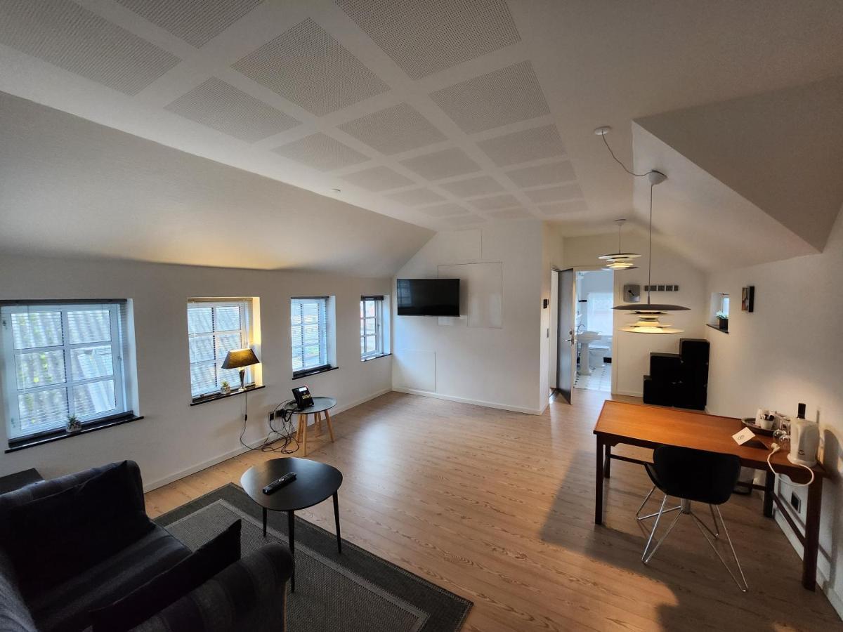 Det Gamle Radhus Hotel Grasten Bagian luar foto