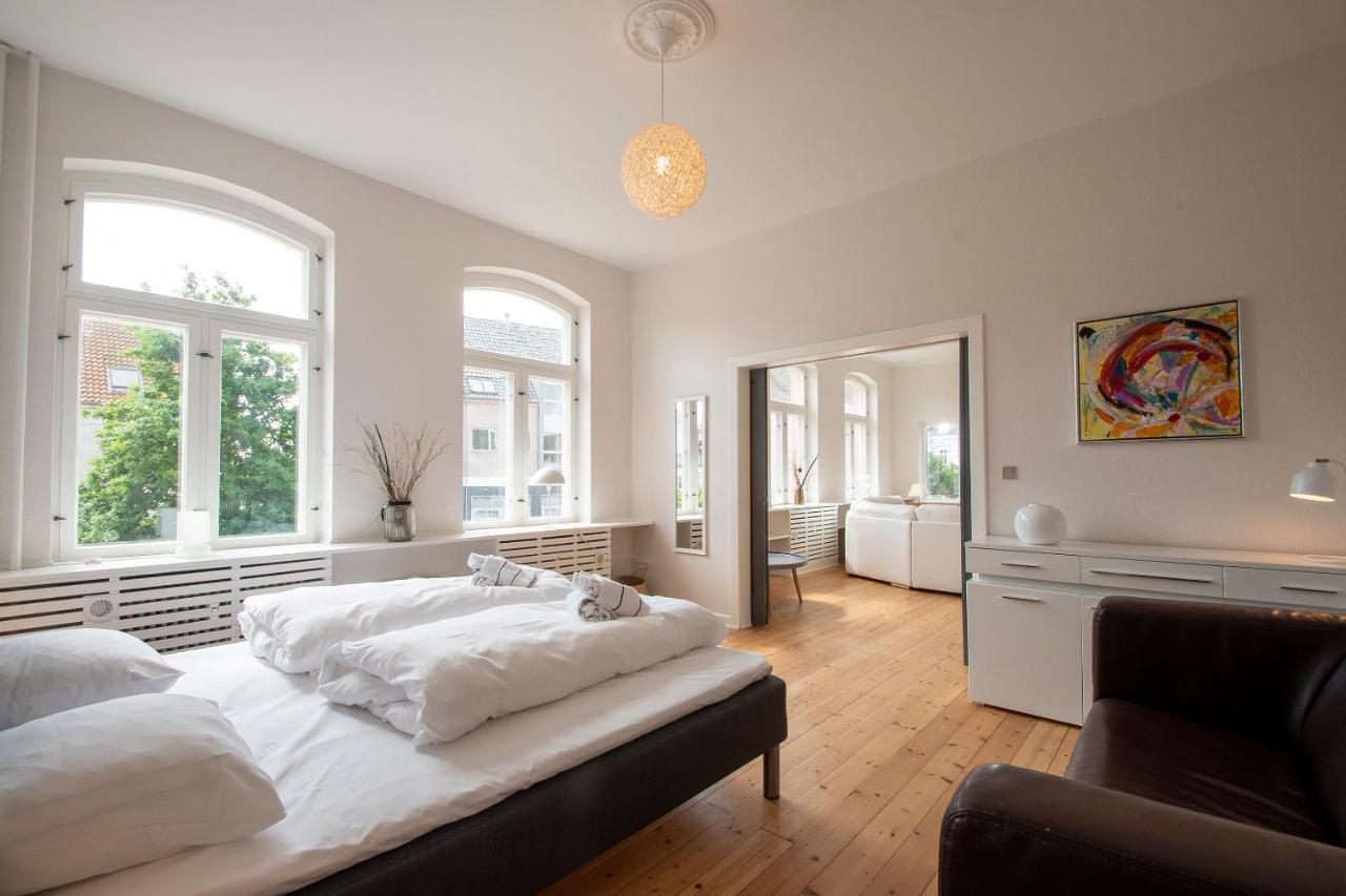 Det Gamle Radhus Hotel Grasten Bagian luar foto