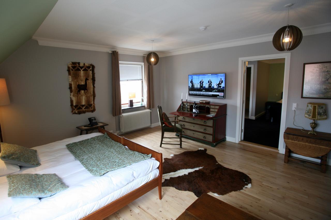 Det Gamle Radhus Hotel Grasten Bagian luar foto
