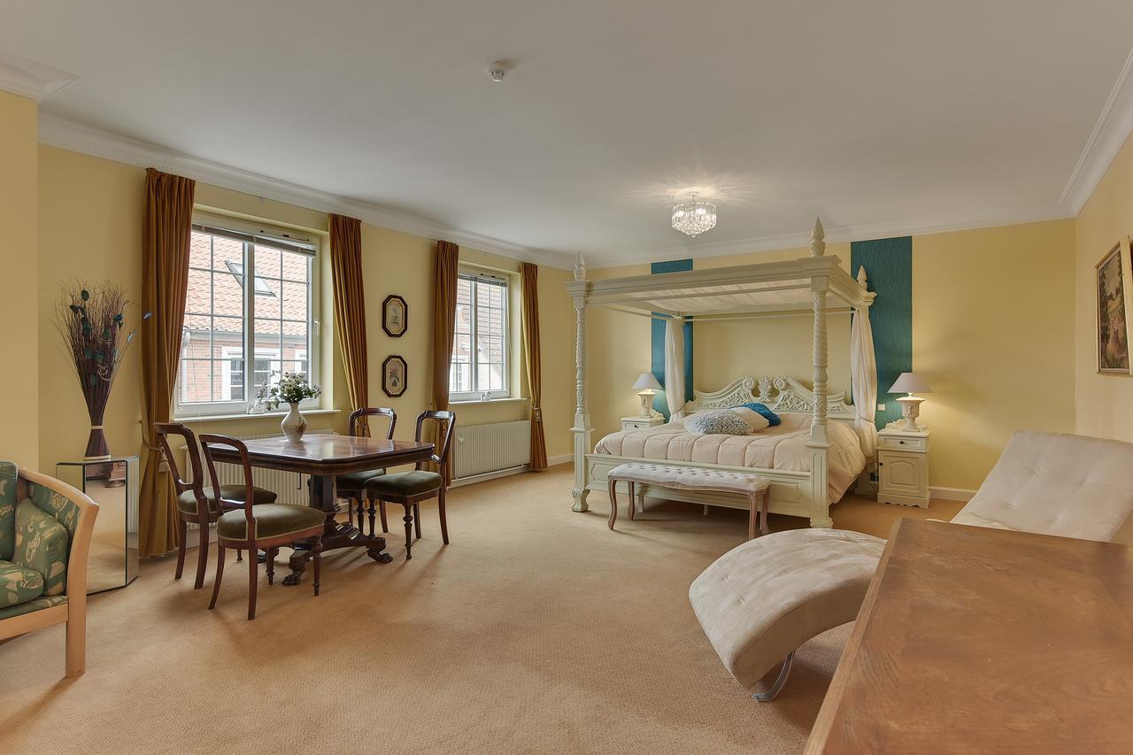 Det Gamle Radhus Hotel Grasten Bagian luar foto